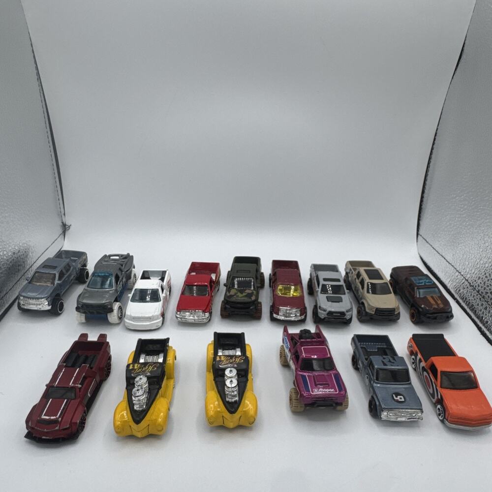 Hot Wheels Diecast Truck Lot 15 Loose Vehicles